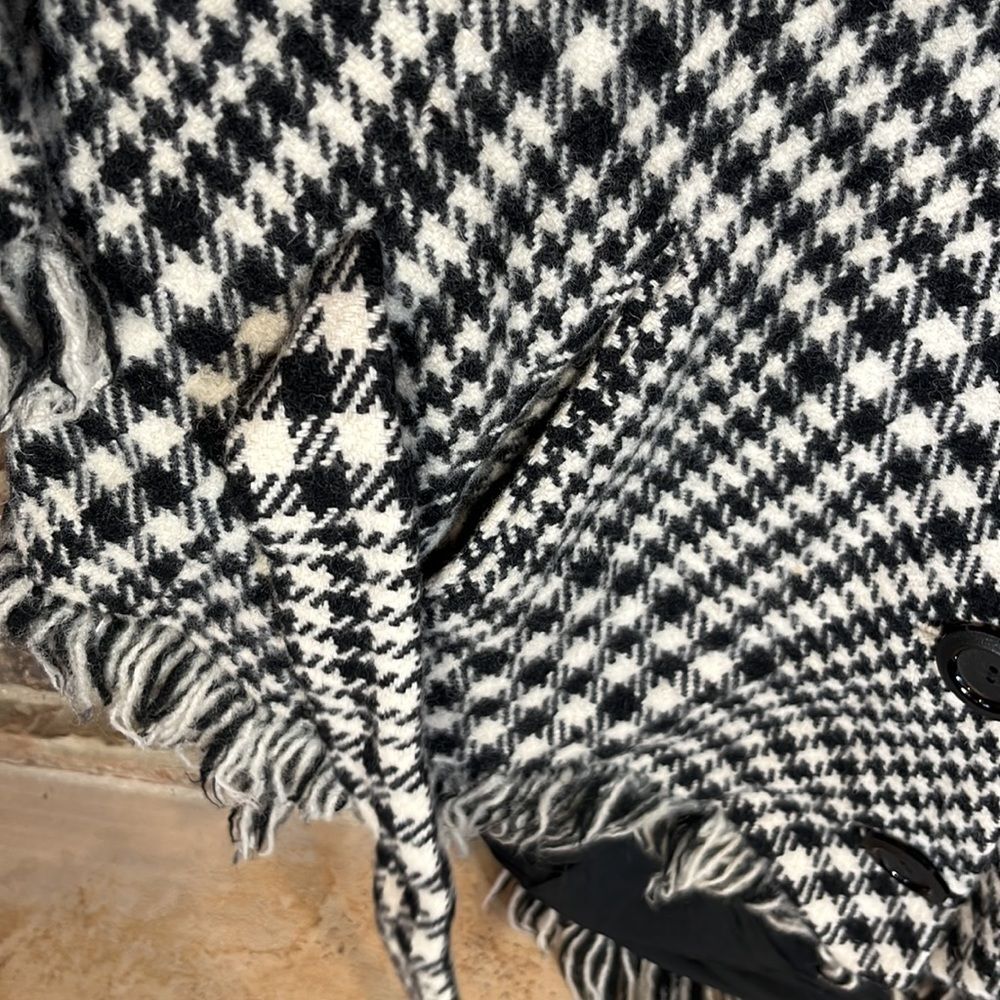 Vintage 60’s Houndstooth Cape Coat - Picture 4 of 7